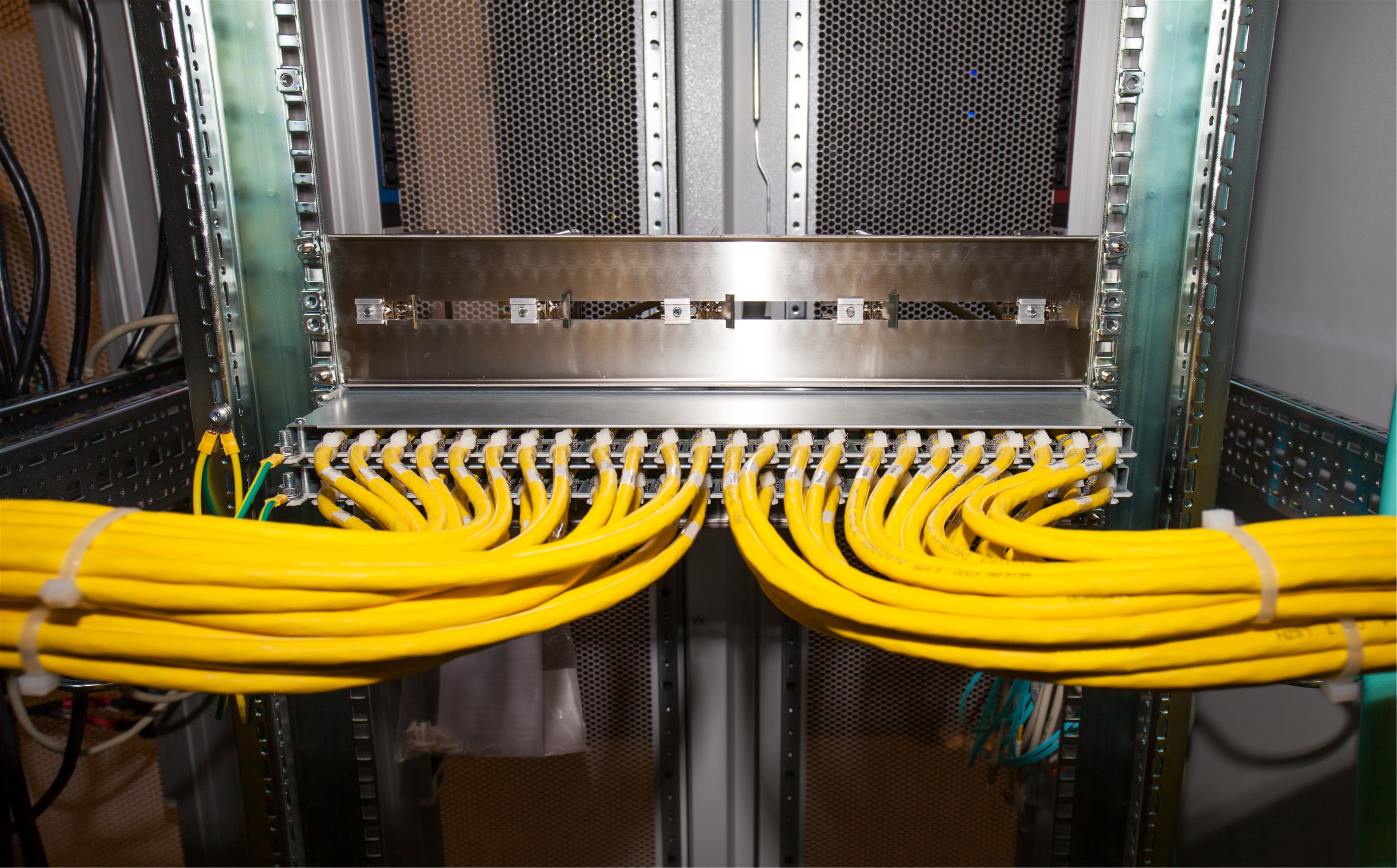 Fiber Optic Cables vs. Ethernet Cables: What Is the Difference?